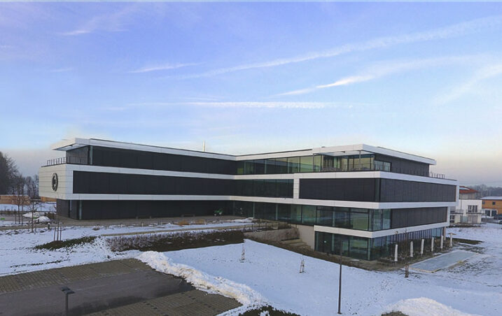 EIGNER baut in Neuburg neues Bürogebäude für Maschinenringe.