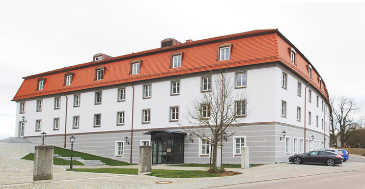 EIGNER baute in Leitheim Hotel am Schloss