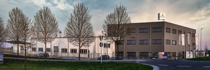 EIGNER Bauunternehmung führt die Rohbauarbeiten am Neubau Produktionscenter der Firma Thienel Holdinig in Nördlingen aus.